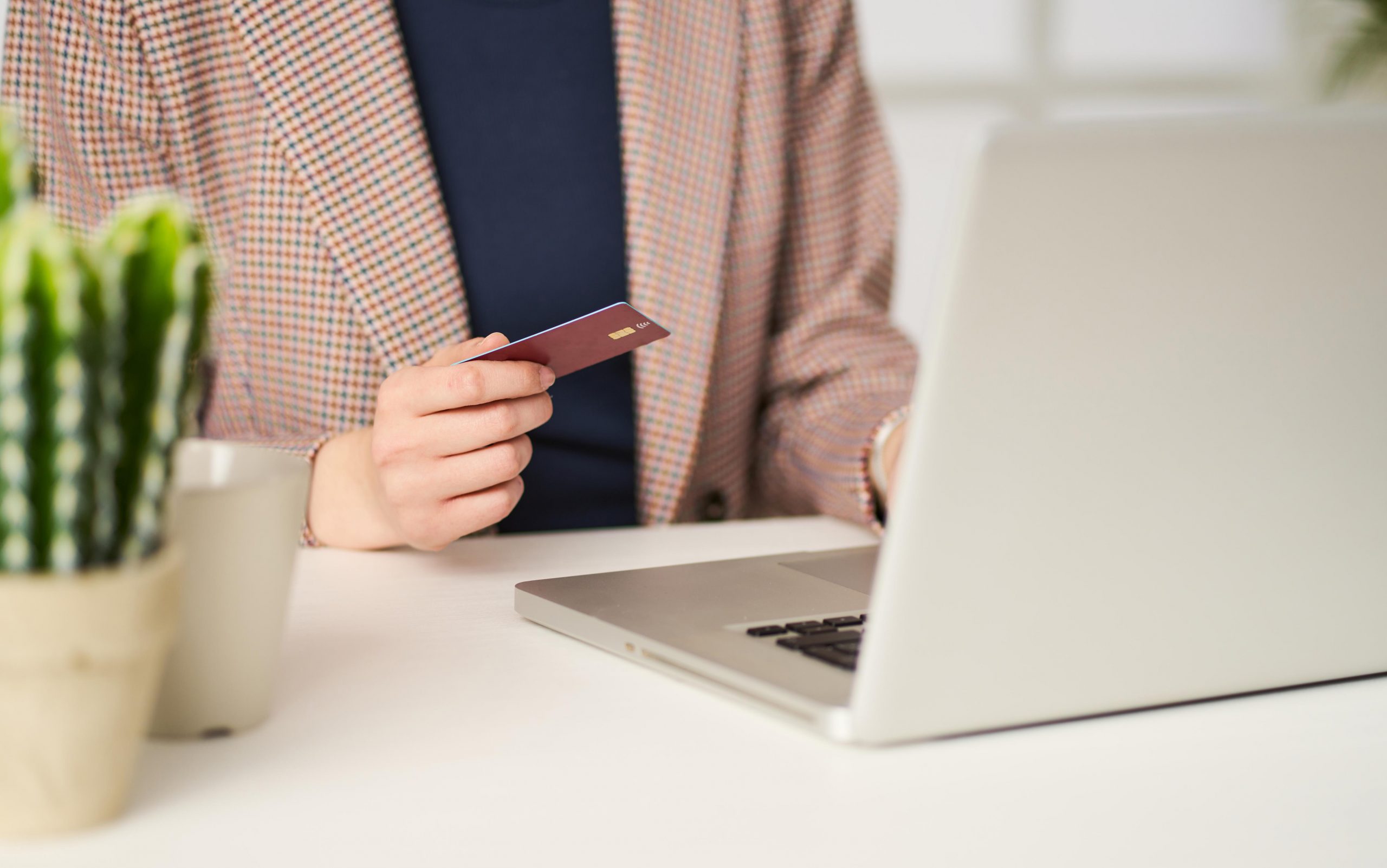 plăți online pentru închirieri auto